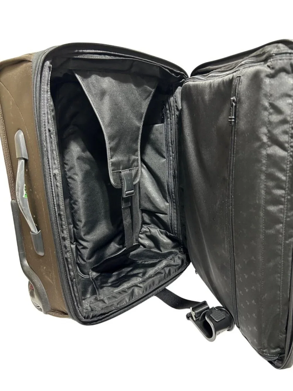 Tumi Alpha 2 Expandable Compact Carry-On Luggage Black Durable Nylon